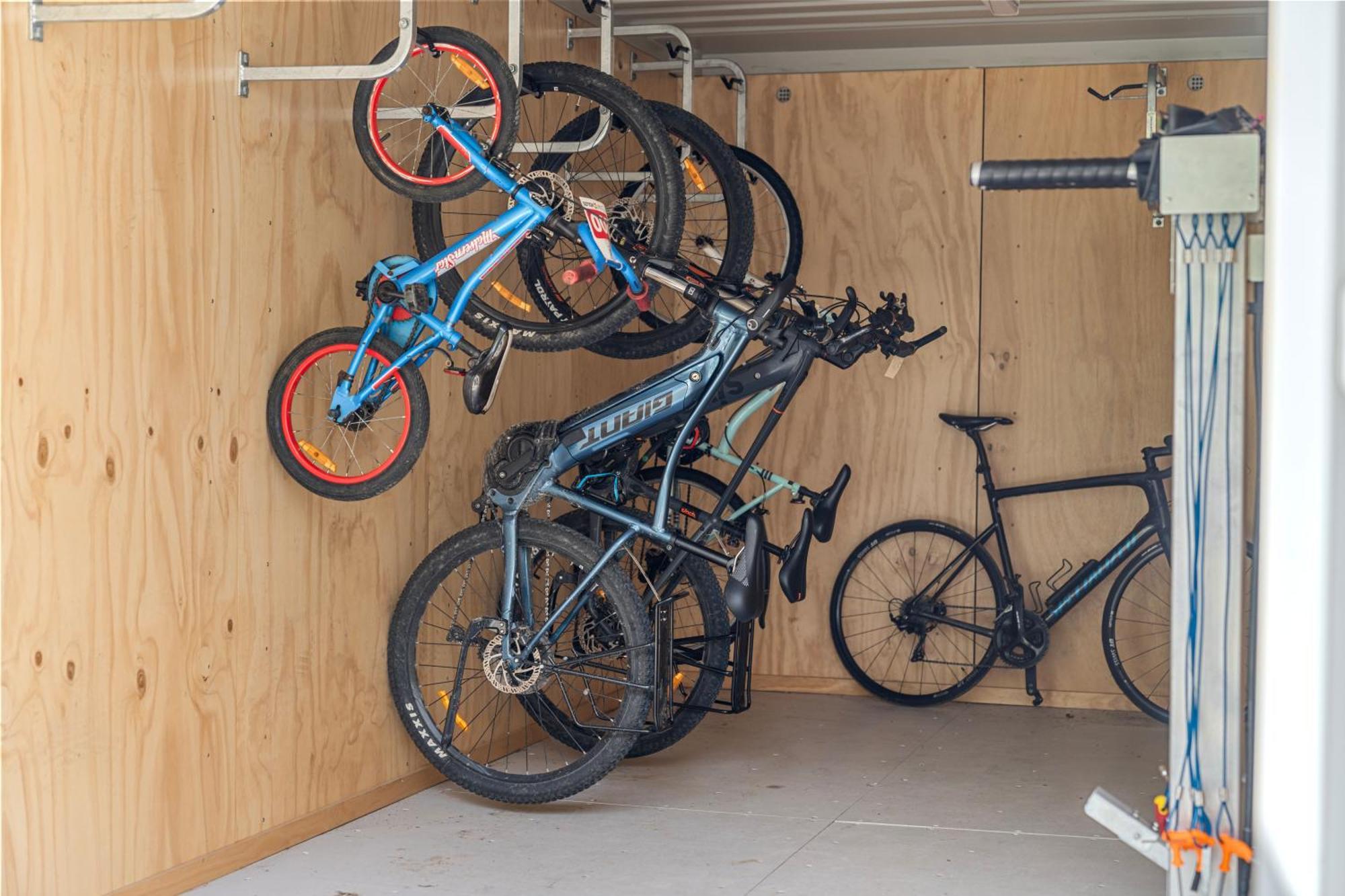 Tasman Holiday Parks - Christchurch Esterno foto A bike lift