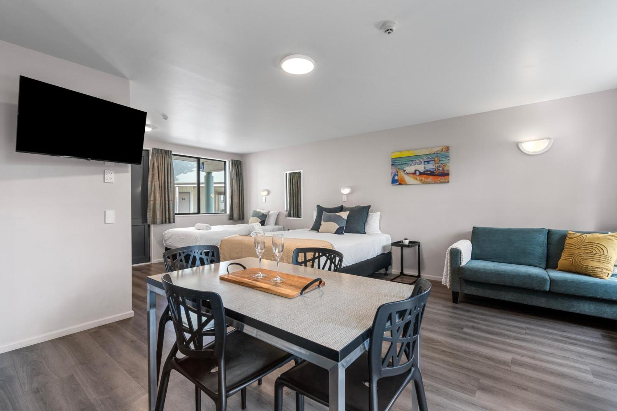 Tasman Holiday Parks - Christchurch Esterno foto A typical studio apartment